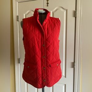 KENAR Red Quilted Lined Vest Women’s Size L. Zippered & Snapped Buttons.